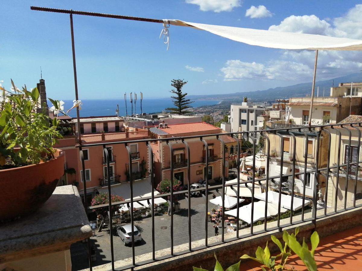 Aly Art Apartment Taormina Duomo, Gulf & Etna View Exterior foto