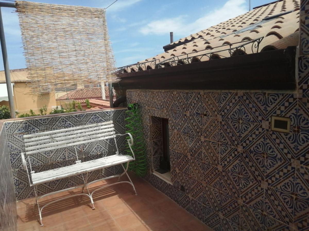 Aly Art Apartment Taormina Duomo, Gulf & Etna View Exterior foto
