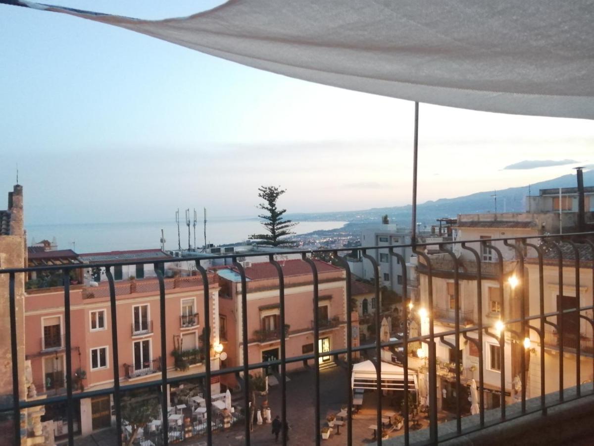 Aly Art Apartment Taormina Duomo, Gulf & Etna View Exterior foto