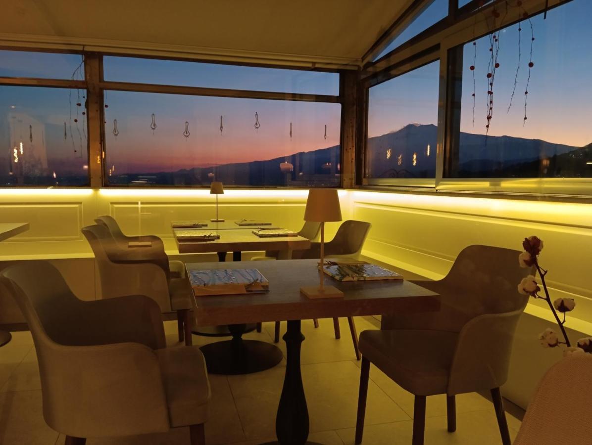 Aly Art Apartment Taormina Duomo, Gulf & Etna View Exterior foto